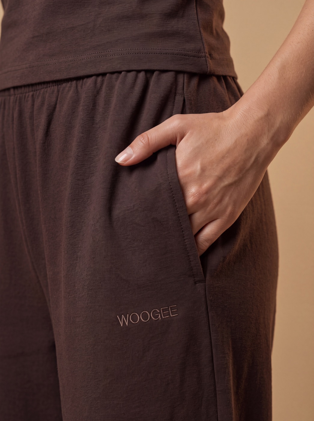 Pocket macro · wordmark intact
